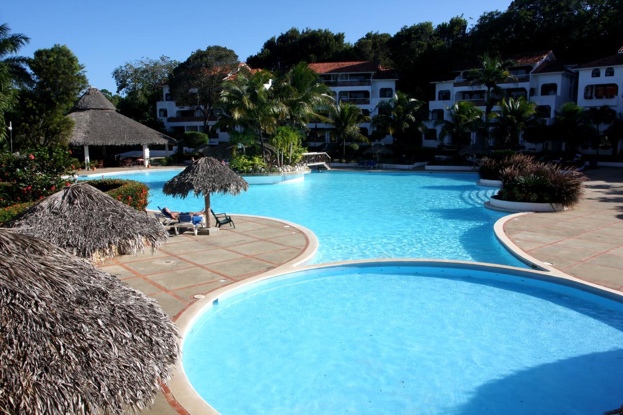 Apartahotel Las Canas By Checkin Sosua Exterior photo